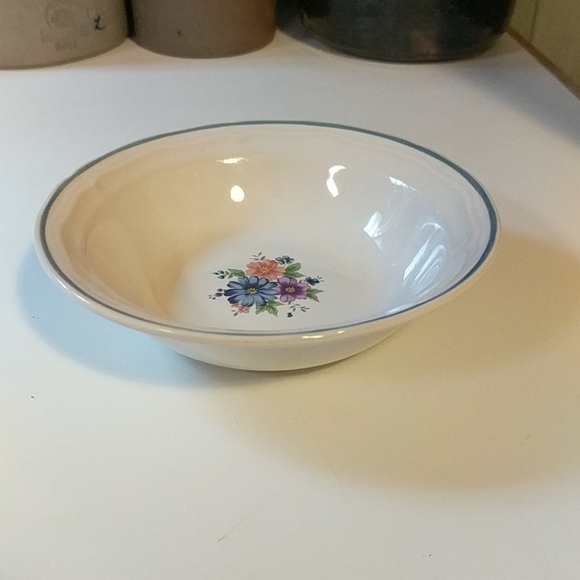 Provincial Bouquet Stoneware Bowl - Picture 3 of 5